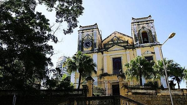 800px-Igreja_de_São_Lourenço