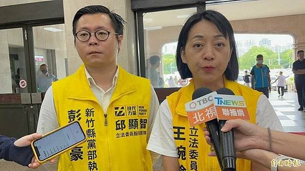 竹北天坑「520建案自救會」「豐采520」建案周邊道路至今共