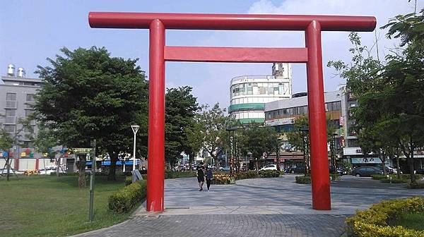 岡山神社鳥居 (1)