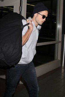 Rob landing at LAX - 20130723 (11).jpg