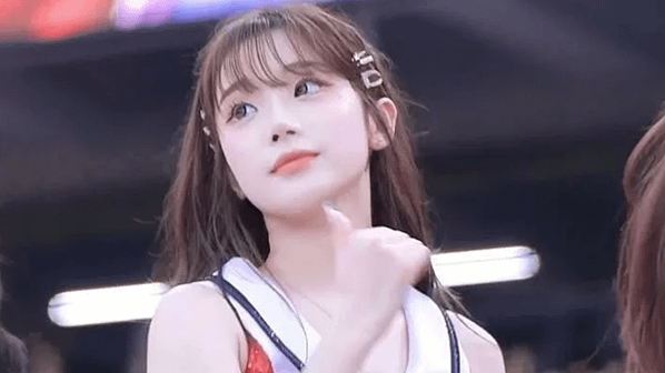 李珠珢真面目！「妝髮未完整」模樣藏不住 半素顏模樣依然可愛 