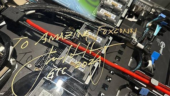 兆元男的兆級浪漫 - NVIDIA GB200