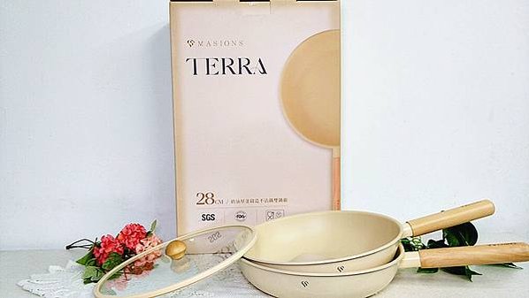 奶油不沾鍋推薦｜TERRA奶油不沾鍋 ，28cm 奶油厚釜鑄