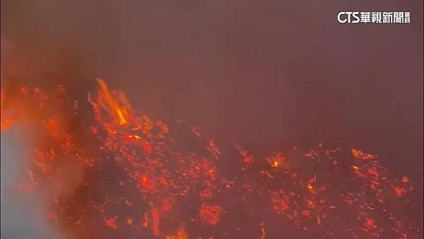 芎林鄉廢木材工廠悶燒下風處竹北、竹市整天臭焦味-芎林鄉廢木材