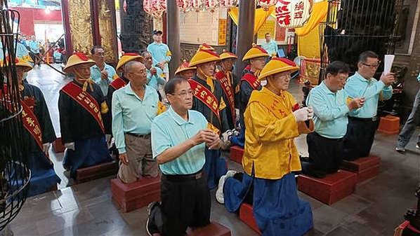 東港迎王平安祭典，東港人稱迎王-迎接代天巡狩的五位王爺神（千