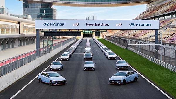 【五星級外匯車】韓規外匯車更好的選擇?!Hyundai El