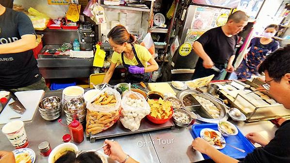 台中第二市場美食，阿嬤的相思麵，嵐肉燥飯，山河爌肉飯