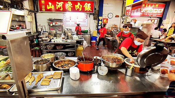 台中第二市場美食，阿嬤的相思麵，嵐肉燥飯，山河爌肉飯