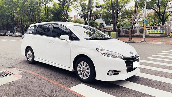 TOYOTA WISH 七人座車（限坐四位乘客）