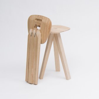 dezeen_Folding-Stool-by-Jack-Smith_03.jpg