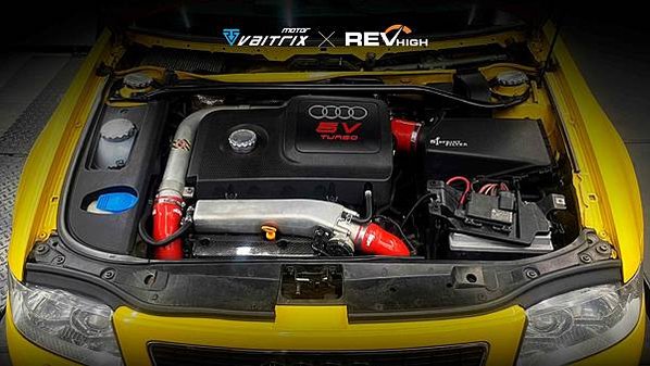 來自澳洲的汽車改裝品牌VAITRIX麥翠斯有最廣泛的車種適用產品，含汽油、柴油、油電混合車專用電子油門控制加速器，還能搭配外掛晶片及內寫，高品質且無後遺症之動力提升。外掛晶片可以選配由專屬藍芽App–AirForce GO切換一階、二階、三階ECU模式。  外掛晶片及電子油門控制器不影響原車引擎保固。搭配VAITRIX不眩光儀錶，渦輪壓力/水溫/油溫等應有盡有，使用原廠感知器對接，數據呈現100%正解，提升馬力同時監控愛車狀況。   最佳性能提升就選擇專用水噴電腦及套件，降溫效果最好，性能穩定提升，正確使用動力加倍不傷引擎。   在VAITRIX動力升級，完整實現客製化調校，根據車況、已改裝硬體與客戶需求調整程式。搭配馬力機驗證與HP TUNERS數據流，讓改裝沒有後顧之憂！   適用品牌車款： Audi奧迪、BMW寶馬、Porsche保時捷、Benz賓士、Honda本田、Toyota豐田、Mitsubishi三菱、Mazda馬自達、Nissan日產、Subaru速霸陸、VW福斯、Volvo富豪、Luxgen納智捷、Ford福特、Hyundai現代、Skoda斯柯達、Mini、MG、Altis、crv、chr、kicks、cla45、Focus mk4、 sienta 、camry、golf gti、golf 8、polo、kuga、rav4、odyssey、Santa Fe、C63s、Elantra Sport、Auris、Mini R56、540i、G63、RS6、RS7、M8、330i、E63、S63、HS、A180、Kamiq、Kodiaq、X3、Macan、Q3...等。   Truck卡車： Mitsubishi Fuso三菱扶桑、Hino日野、DAF達富、IVECO威凱、ISUZU五十鈴、SCANIA斯堪尼亞; Canter堅達、Fighter、Super Great、300 系、700系、CF85、LF45、LF55、L系、G系、R系、S系、Daily、Eurocargo、NQR、NPR、NMR、NRR   Motor重機： BMW寶馬、Ducati杜卡迪、Honda本田、Yamaha山葉、Aprilia阿普利亞、KTM、Husqvarna海絲瓜、Kawasaki川崎、Suzuki鈴木; S1000RR、S1000R、R1200GS、R9T、R1200GS、Scrambler、Monster、Panigale、Streetfighter、Supersport、Superbike、XDiavel、Hypermotard、RSV、SMC、Supermoto、Ninja、ZX-12R、ZX-6R、T-Max、Tenere、MT、Hayabusa、V-Strom、GSX-S1000
