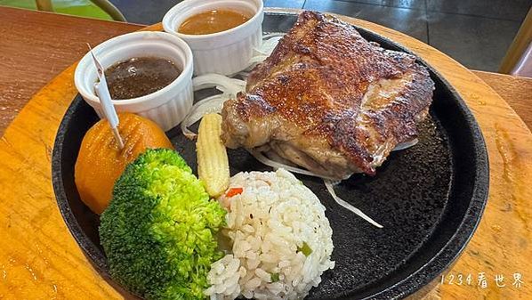 【高雄楠梓美食】史迪克牛排，自助水果濃湯飲料吧，薯條饅頭可以