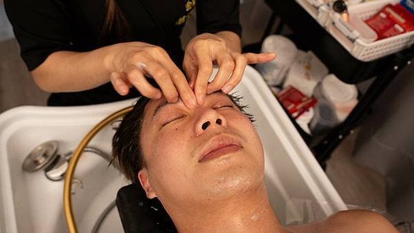 【新北板橋越式洗髮】這才叫洗頭！帝皇式正宗越式洗髮搭全身按摩