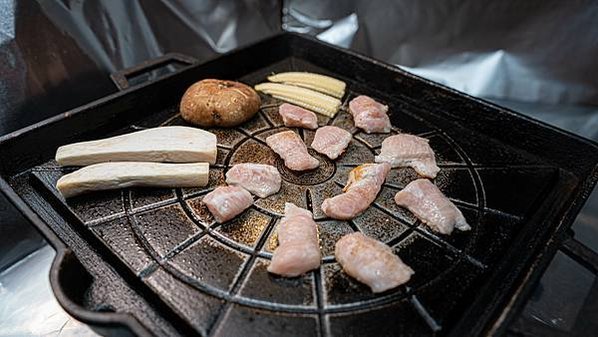 【台北松山韓式烤肉推薦、台北烤腸推薦】走進韓國巷弄老店！內行