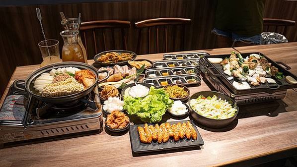 【台北松山韓式烤肉推薦、台北烤腸推薦】走進韓國巷弄老店！內行