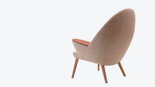 PP Mobler pp550 upholstered peacock chair_3