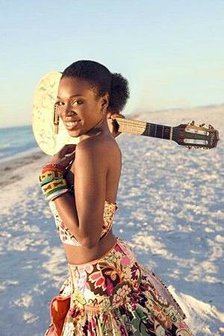 india-arie-332x499.jpg