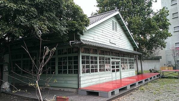 800px-竹東林業展示館建築