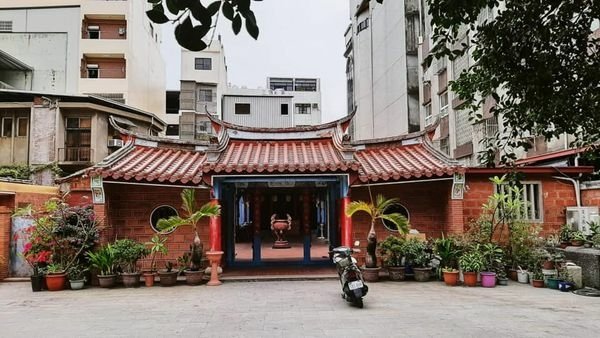 慈濟寺前身為曇花佛堂-彰化曇花佛堂、朝天堂、和美花德堂、 和