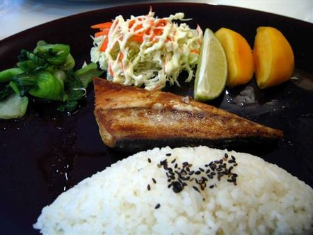 鯖魚來了  其實我覺得有點小