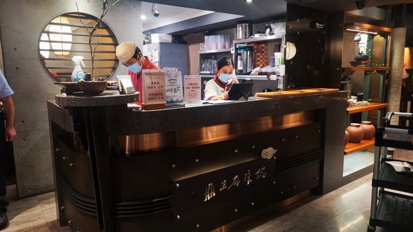 鼎王火鍋西門町店_西門町麻辣火鍋_鼎王麻辣鴨血_鼎王酸菜鍋湯底_台北麻辣鍋推薦_鼎王麻辣鍋菜單_鼎王火鍋訂位_鼎王火鍋評價_西門町火鍋推薦_台北火鍋吃到飽_鼎王火鍋價格_鼎王火鍋營業時間_鼎王火鍋地址_西門町美食推薦_西門町聚餐地點_鼎王鴛鴦鍋_鼎王火鍋外帶_西門町酸菜鍋湯底_西門町火鍋優惠_台北麻辣鍋外送_伊比魚的旅行意義 (10).jpg