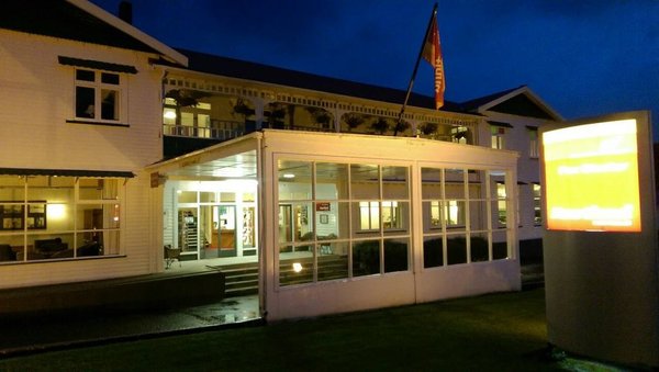 子達-Hertland Hotel Glacier Country03