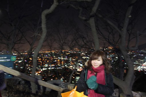 和夜景....(沒錯..頗抖一把的照片，實在是因為...天氣過冷!!!)
