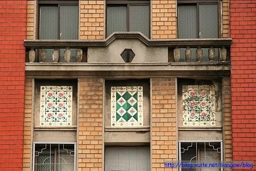 「金義合行」是日治時期由艋舺仕紳陳義塗創立-位於萬華車站對面