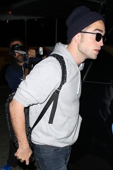 Rob landing at LAX - 20130723 (7).jpg