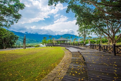 山姆大叔奇幻之旅_投資理財の名言佳句_舞鶴遺址園區風景.jpg