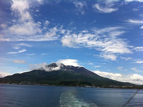 915-714回鹿兒島渡輪上天氣好得也太快了吧