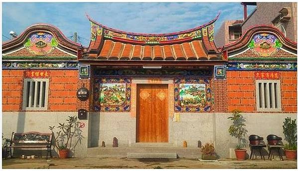 陳景蘭洋樓1921年完工-為金門規模最大之洋樓，2003年登
