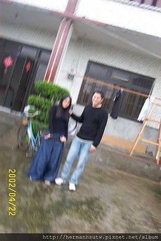 2002-04-22%E5%BE%90%E9%81%94%E5%9C%A8%E5%B4%91%E5%B1%B11.jpg