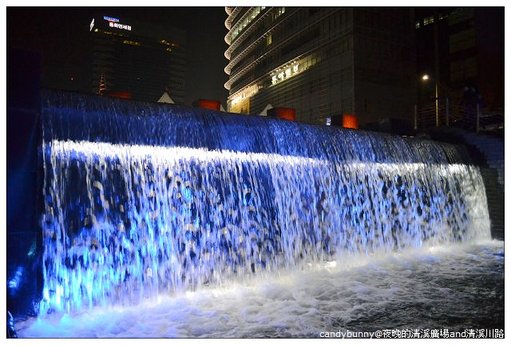 03.夜晚的清溪廣場and清溪川路.jpg