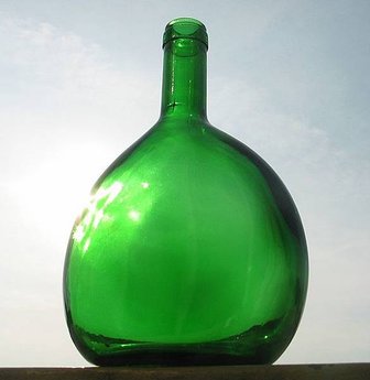 640px-Bocksbeutel_bottle.jpg