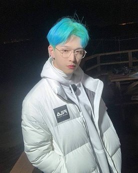 official_oneus_20210304_130642_0.jpg