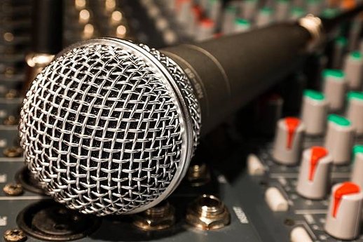 microphone-626618_1280.jpg