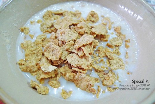 Special K + 無糖豆漿