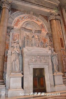 St. Peter&apos;s Basilica11.jpg