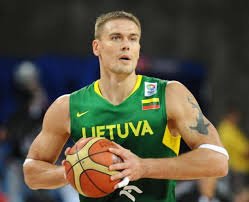 01Robertas Javtokas