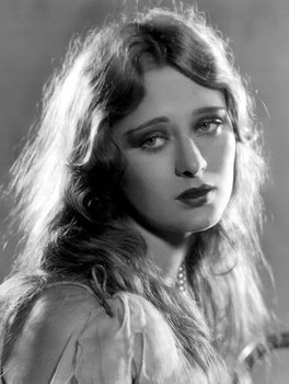 1920 makeup 19 Dolores Costello.jpg