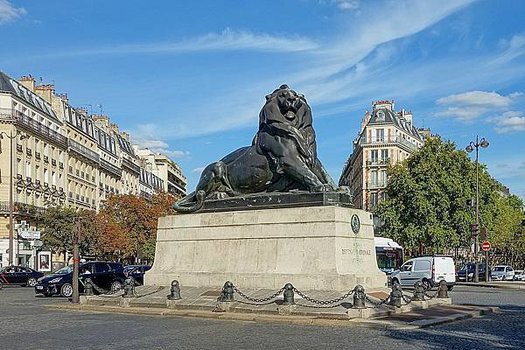 1280px-Lion_de_Belfort,_Paris_7_September_2020.jpg