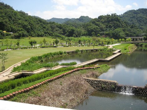 桃園大溪慈湖陵寢-雕塑公園