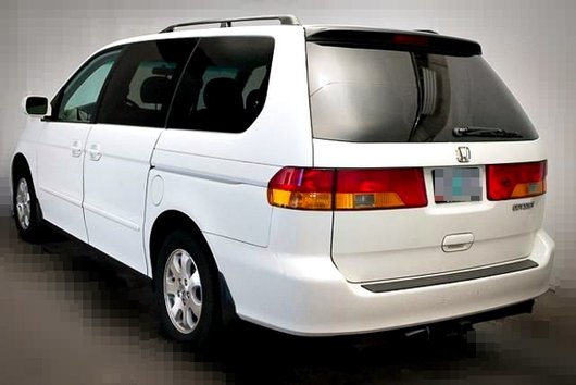 美規二代(1999-2004)Honda ODYSSEY和日規車型分家，1999前期為3.5公升引擎搭配4速自排變速箱，2002後期為3.5引擎改用5速自排變速箱，製造國為加拿大。