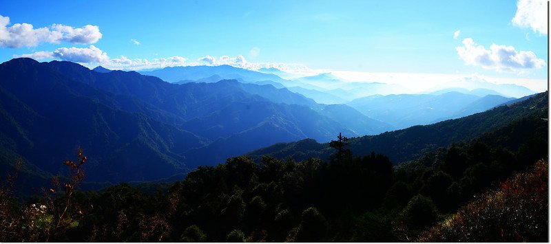 合歡山台14甲線南眺