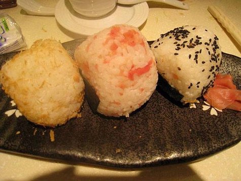 三色飯糰