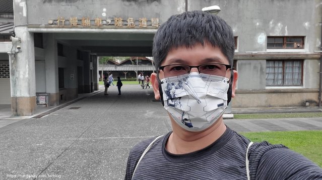 【分享】FarNear法妮爾EyeCare抗藍光變色偏光墨鏡