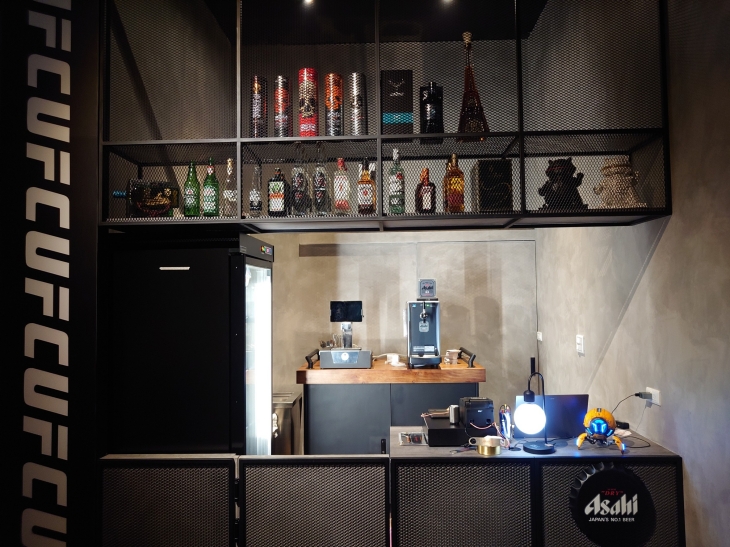 ［美食｜餐酒館］台中酒吧餐廳/南屯-Bias 運動酒吧｜拳擊