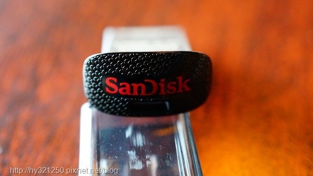 SanDisk Ultra Fit隨身碟