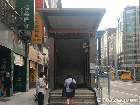 ▲「南京之星」鄰近捷運松江南京站，僅3分鐘路程。（圖／記者張菱育攝）.jpg